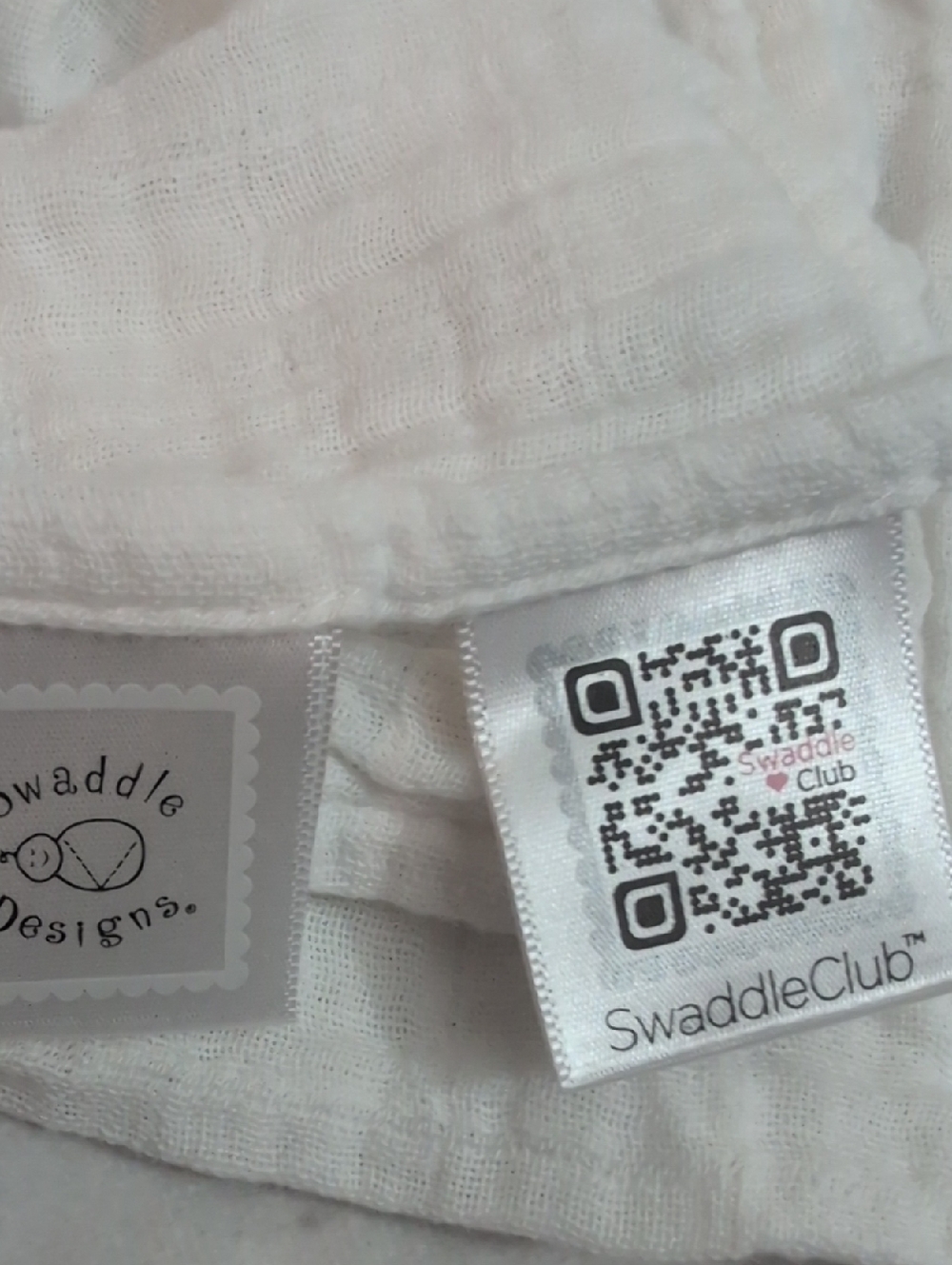 Aden + Anais Cotton Muslin Baby Blanket Set And Swaddle Blanket - Picture 6 of 6
